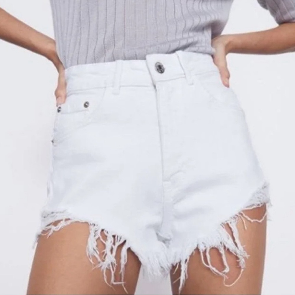 White Zara Denim shorts (size 8)